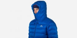 Mountain Equipment Senja Jacket 17 Mountain Equipment Senja Jacket -Wild Pack Pro Verkaufsgeschäft 3ME 004915 Senja Jacket ME 01513 Lapis Blue Hood 8258 MASTER 1 Copy 1280x1280