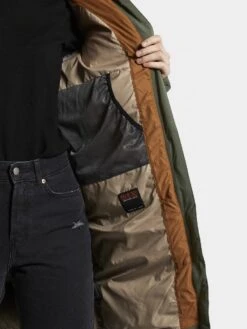 DIDRIKSONS Nomi Wns Parka 13 DIDRIKSONS Nomi Wns Parka -Wild Pack Pro Verkaufsgeschäft nomi womens parka 503883 300 7676 m212 1280x1280